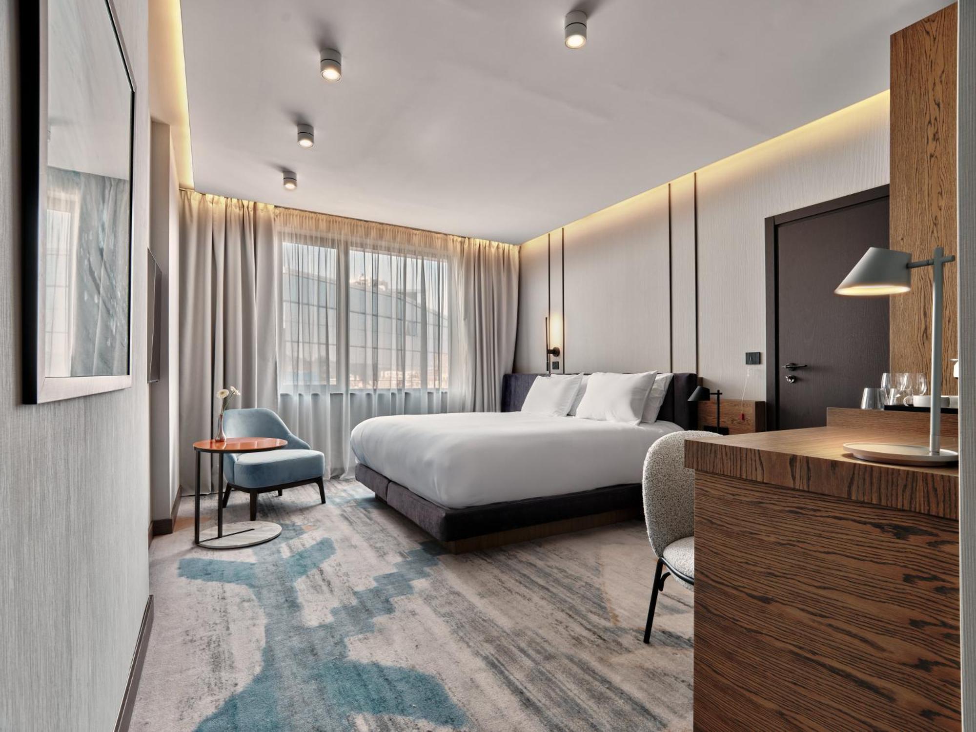 Crowne Plaza Sofia By Ihg Hotell Exteriör bild